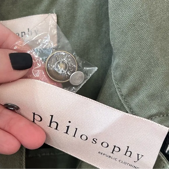 ⭐️ NWT Philosophy Olive Army Green Embroidered Butterfly Cropped Patch Jacket XS