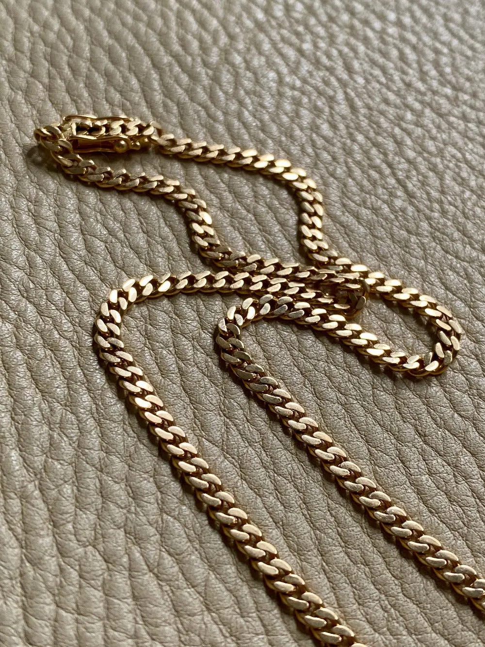 1968 Swedish Vintage Graduated curb necklace in 18k gold - 17.7 inch length