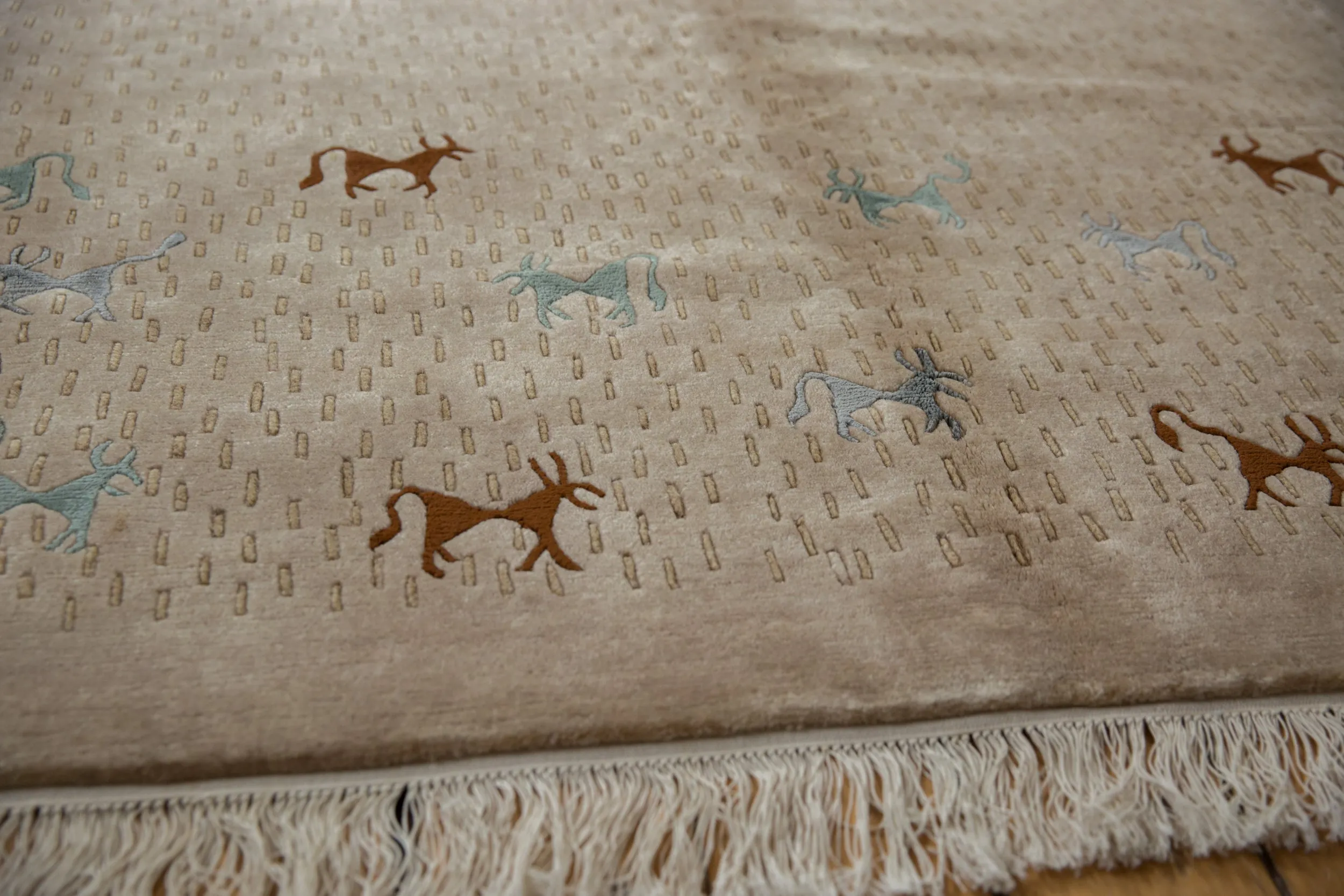 8x10 New Indian Folk Art Design Carpet