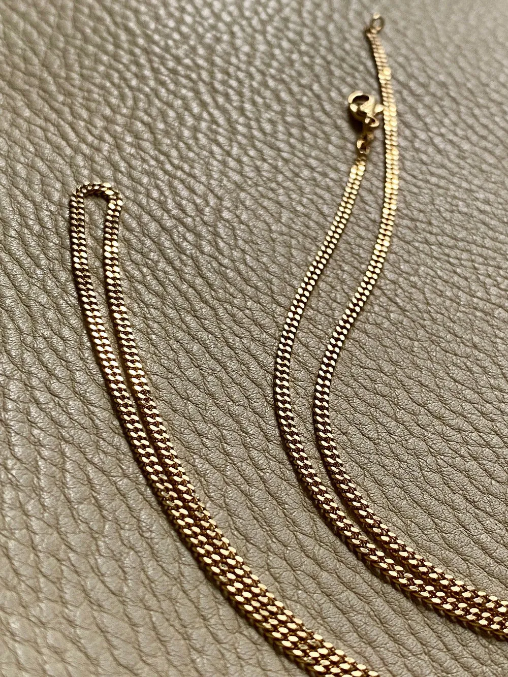 A Classic! - Balestra Italian vintage - 18k gold Long curb chain necklace - 31.3 inch length