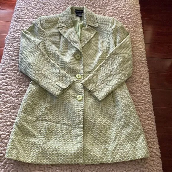 Bebe Women’s Size M White Apple Green Casual Career Lightweight Long Jacket