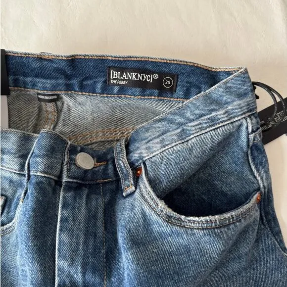 Blank NYC The Perry Mom Shorts in Good Vibrations Shorts Size 24