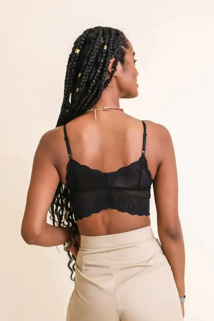 BUTTERFLY SCALLOP LACE BRALETTE WITH PADDING