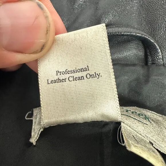Coldwater Creek Women's Black Leather Jacket Zip Closure Size L