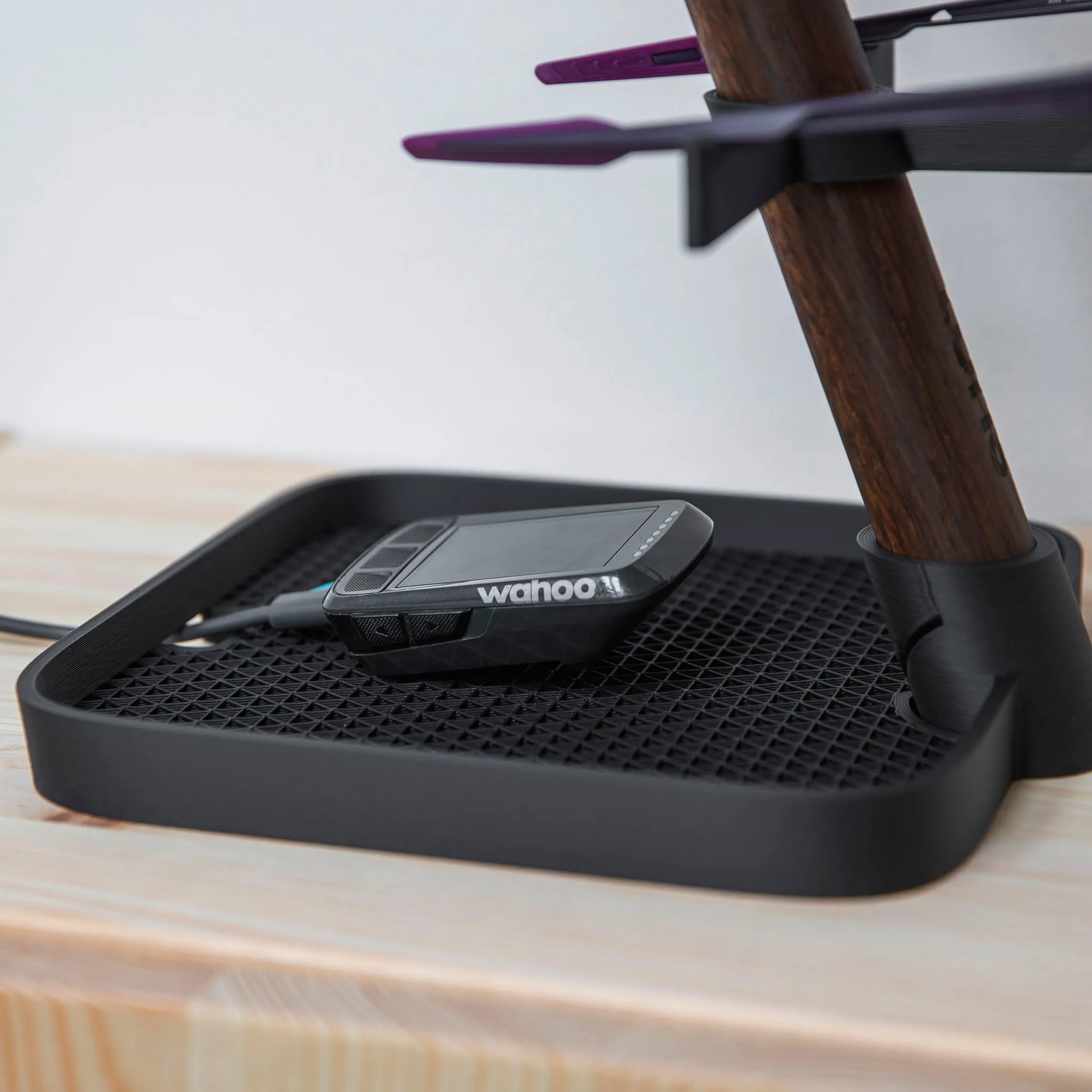 Desk Organiser . 3x Glasses   Charging Tray