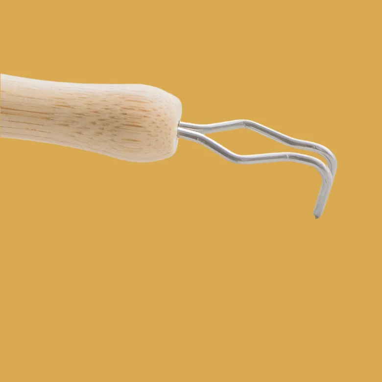 DISH BRUSH WITH HANDLE