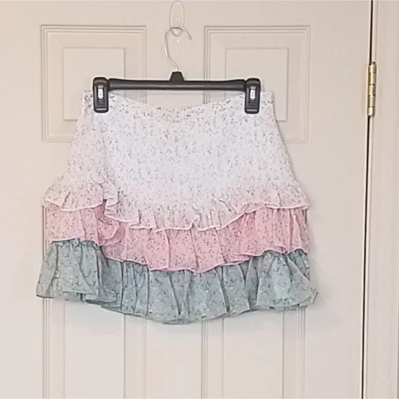 Divine Heritage Three-Tiered Mini Skirt Size L