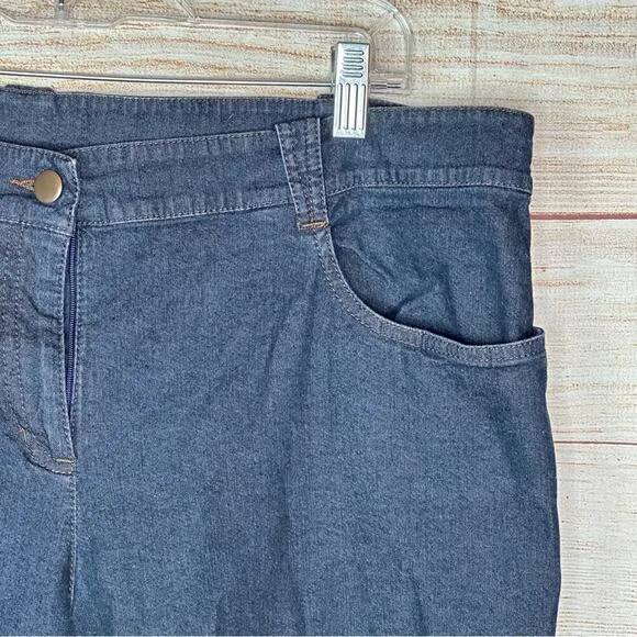 Eileen Fisher Crop Jeans RN # 78121 Blue Jeans
