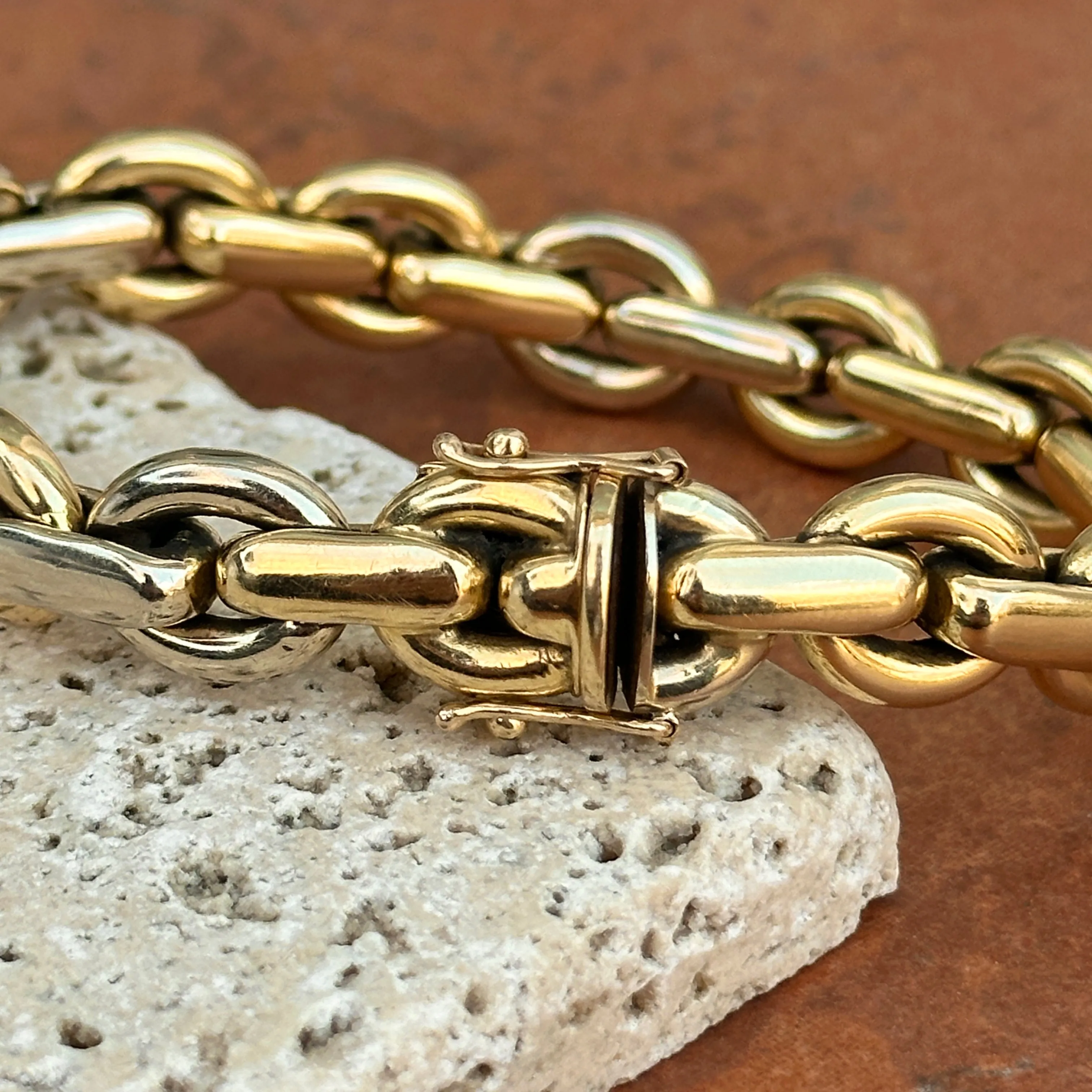 Estate 14KT Yellow Gold   White Gold Oval Interlocking Links Bracelet