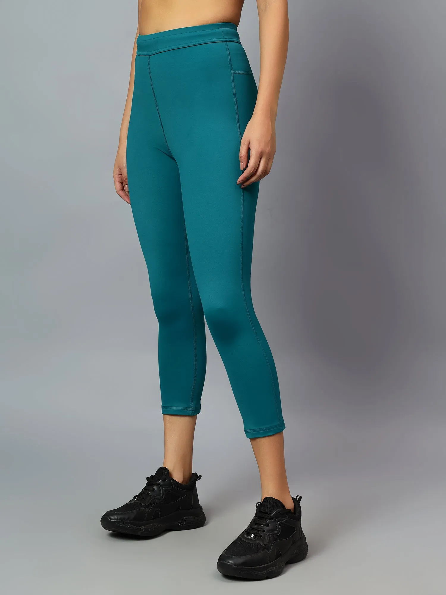 Fitkin Women Teal Capri with Zipper Pocket