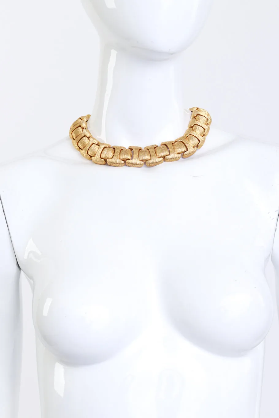 Heavy Brushed Chain Link Collar