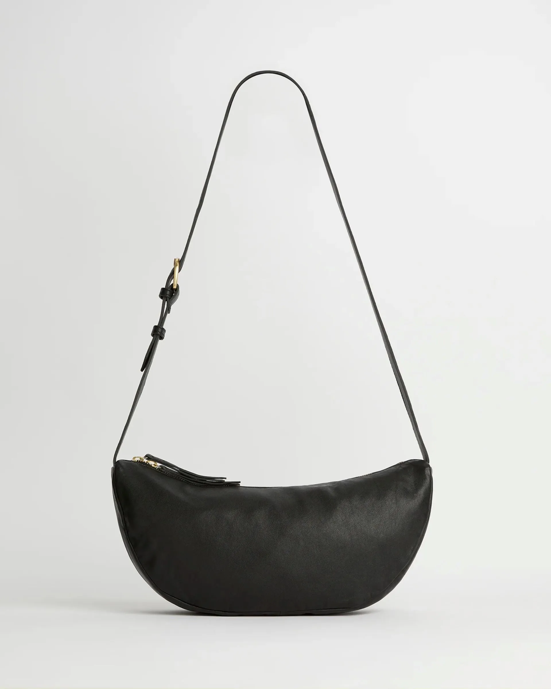 JUJU & CO Shasta Sling Bag - Black