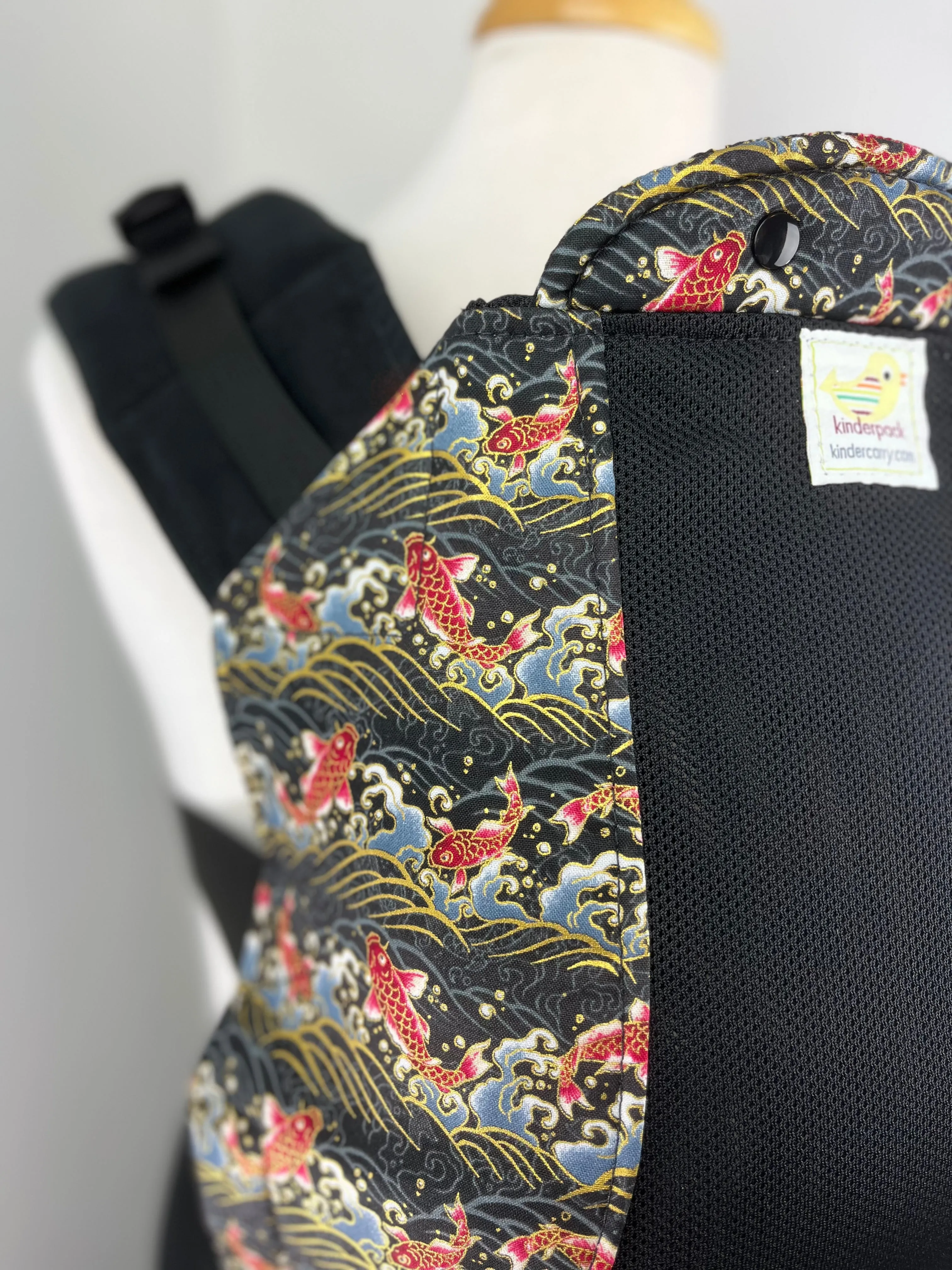 Koi- Infant Kinderpack-