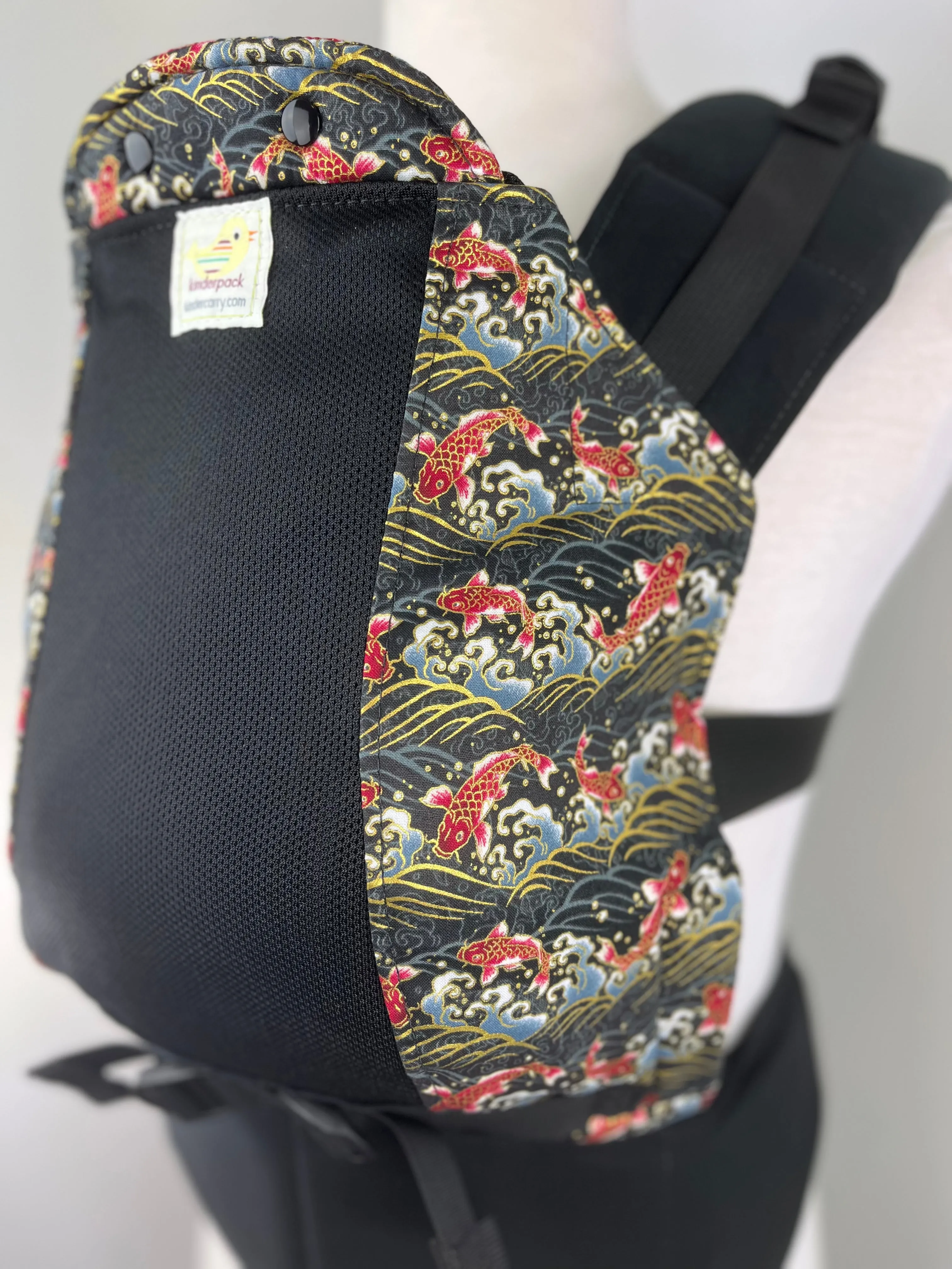 Koi- Infant Kinderpack-