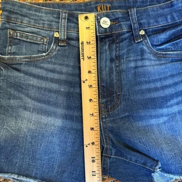 Kut from‎ the Kloth | Women's High-Rise Denim Shorts - Innovation, Size 4