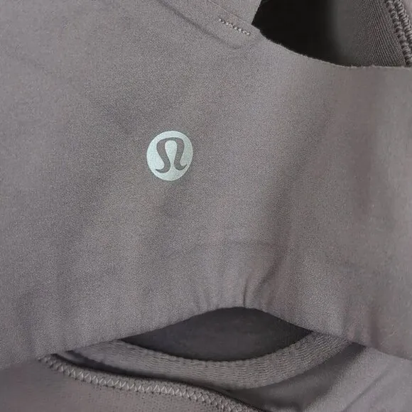 Lululemon Take power sports Bra lunar rock  ( 36E)