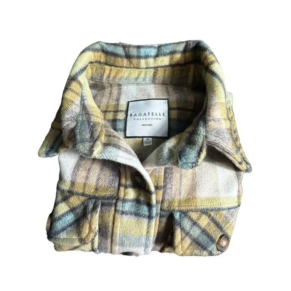 NWT Bagatelle Women's Medium Plaid Wool‎ Blend Crop Fleece Jacket Shacket #F12-4