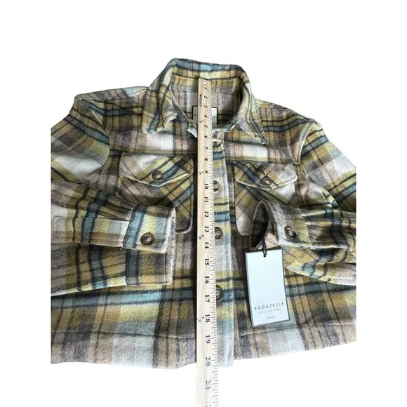 NWT Bagatelle Women's Medium Plaid Wool‎ Blend Crop Fleece Jacket Shacket #F12-4