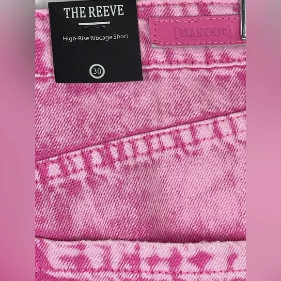 NWT BLANKNYC Women’s The Reeve High Rise Ribcage Short in Flamingo Size 30