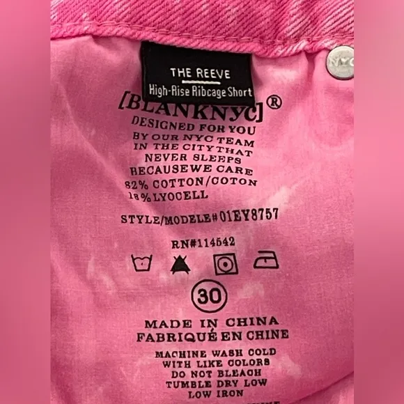NWT BLANKNYC Women’s The Reeve High Rise Ribcage Short in Flamingo Size 30