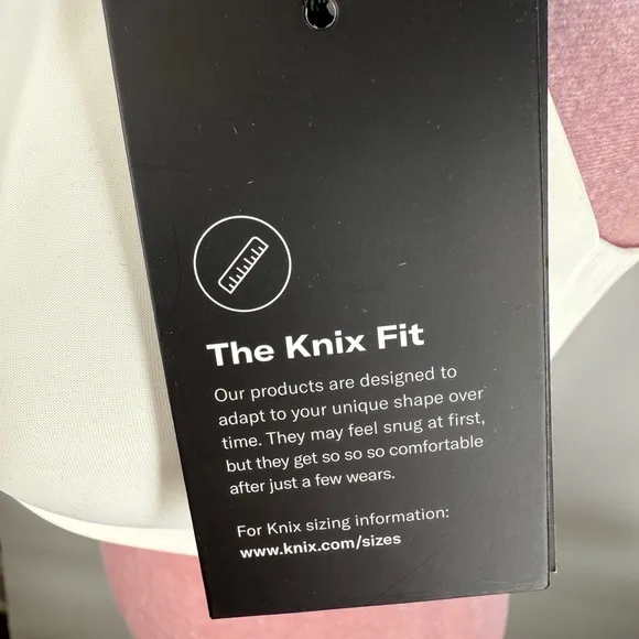 NWT Knix Catalyst Front Zip Sports Bra