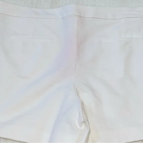 NWT Lilly Pulitzer ALESSI STRETCH SHORTS white size 16