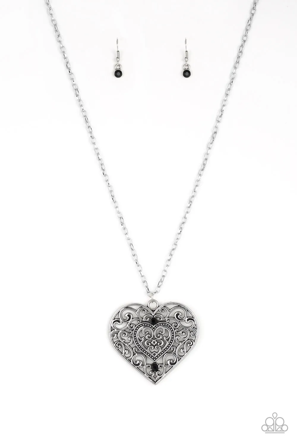 Paparazzi Classic Casanova - Heart Necklace