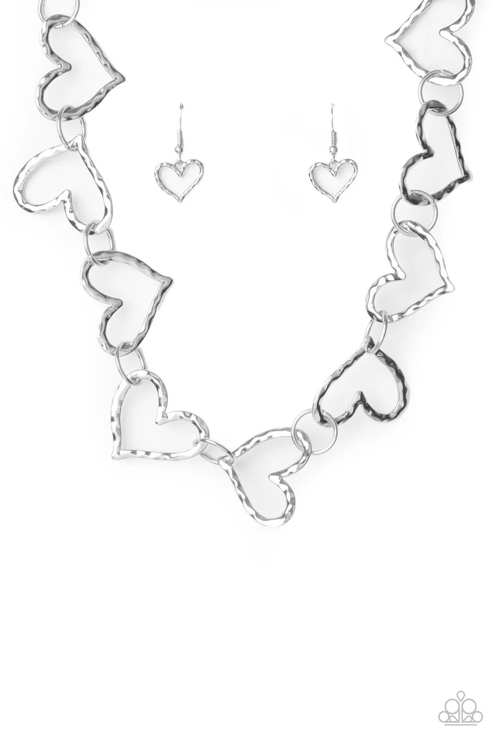 Paparazzi Vintagely Valentine - Silver Heart Necklace