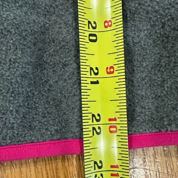 Patagonia Synchilla Full Zip Fleece Vest, Women Size XS; Black, Gray &amp; Pink.