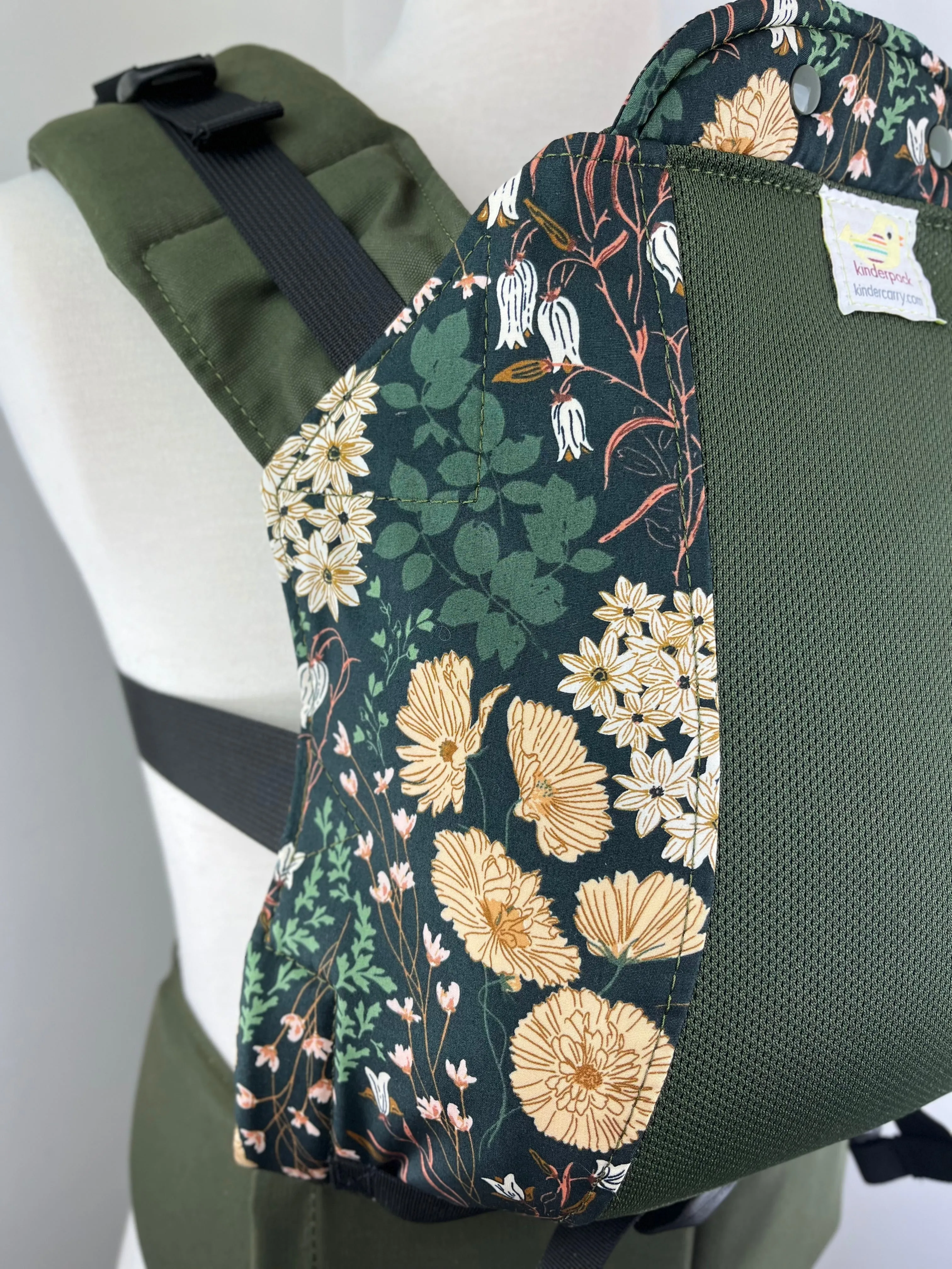 PREORDER Buttercup with Koolnit- MAX size Kinderpack