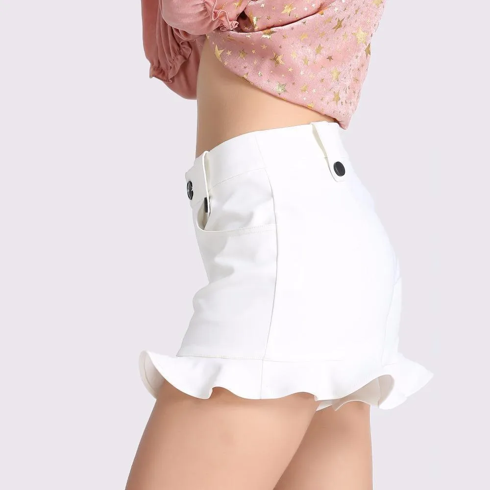 Scallops Hem Shorts