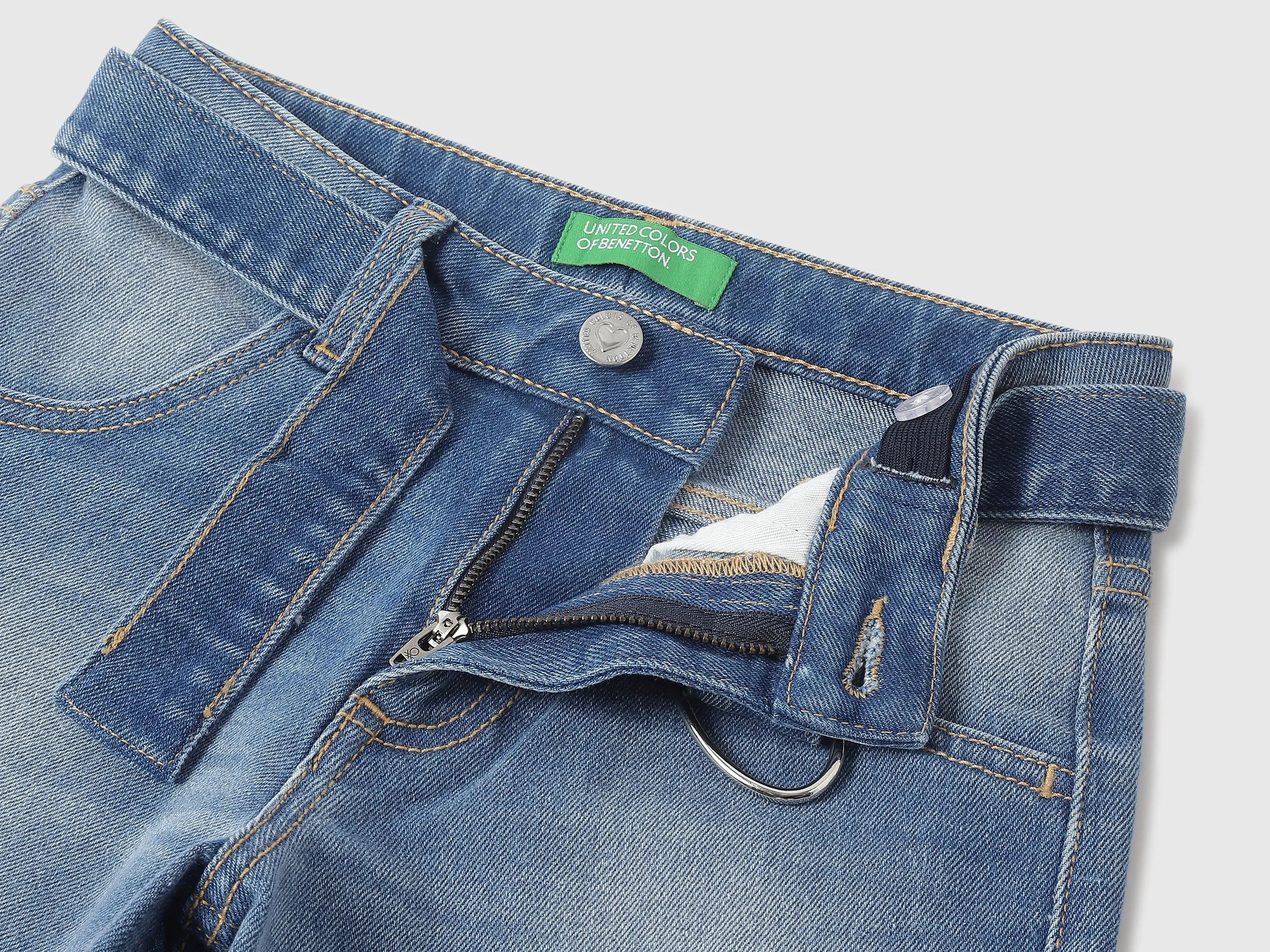 Solid Slouchy Fit Jeans