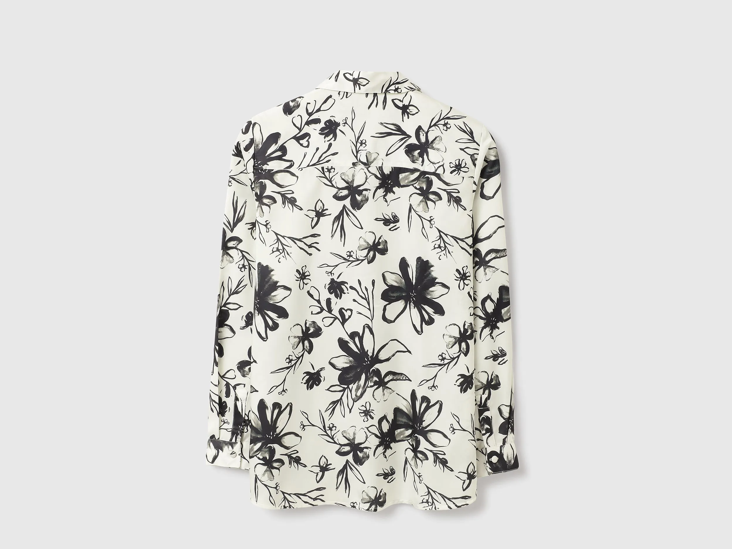 Spread Collar Floral Print Shirt