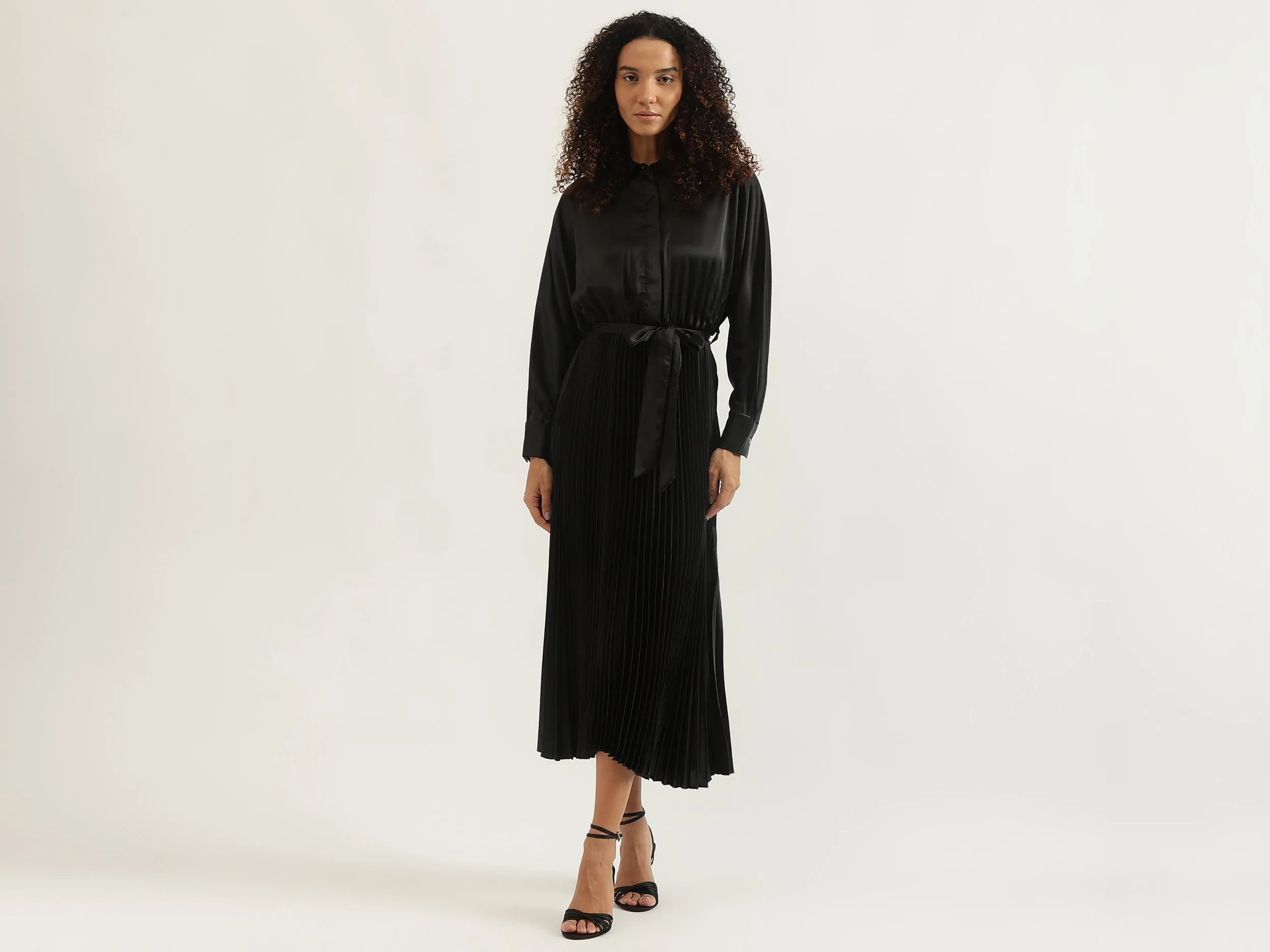 Spread Collar Pleated Dress