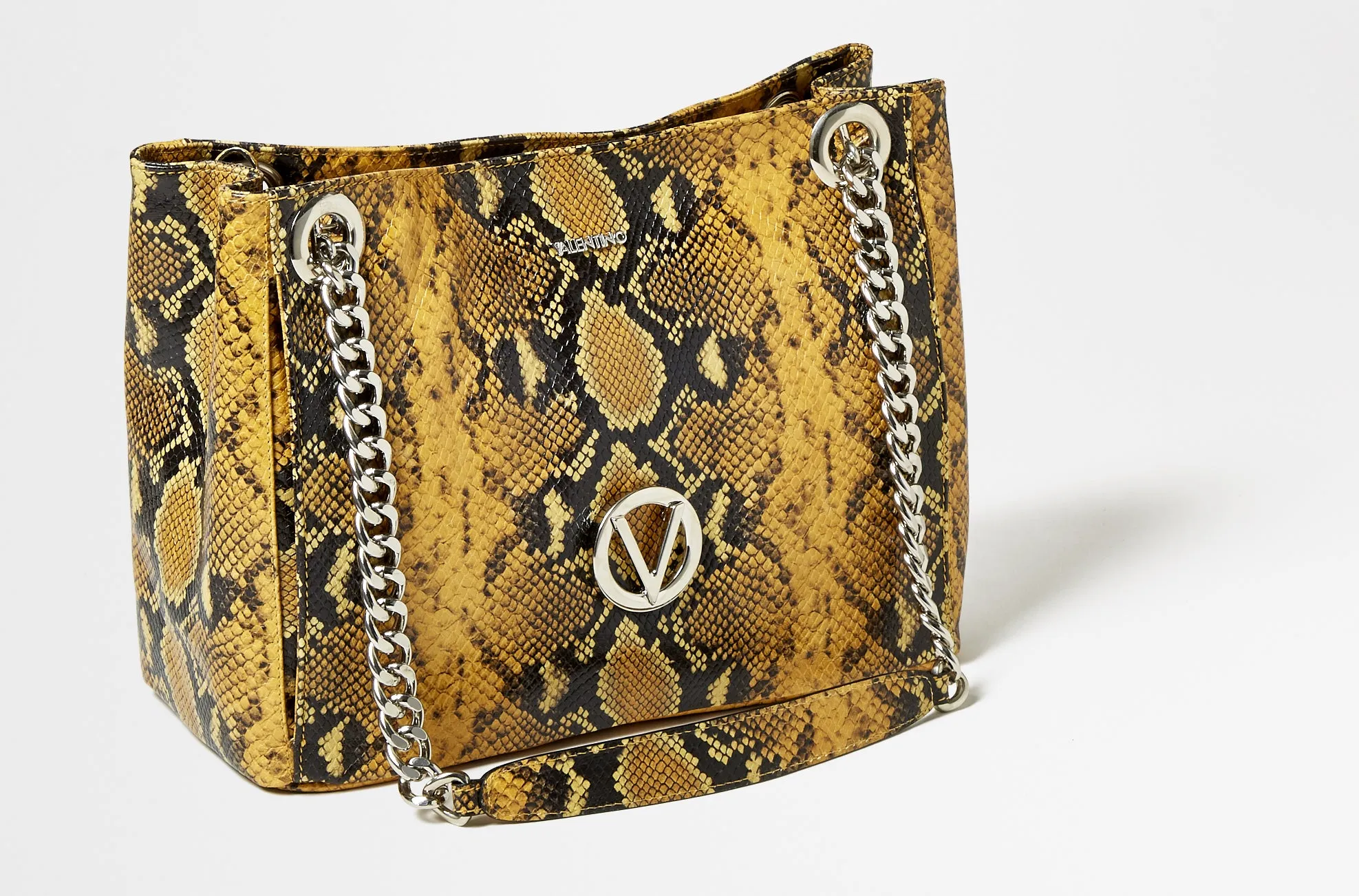 SS19 - Python - Luisa - Ochre