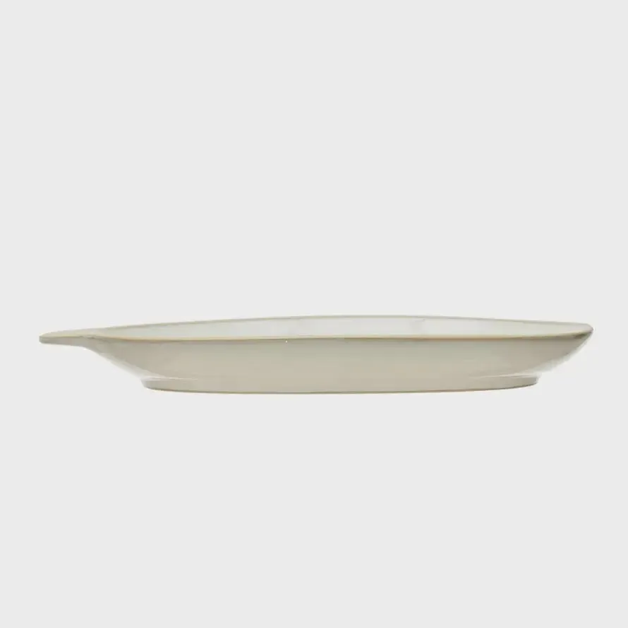 STONEWARE PLATTER WITH HANDLE