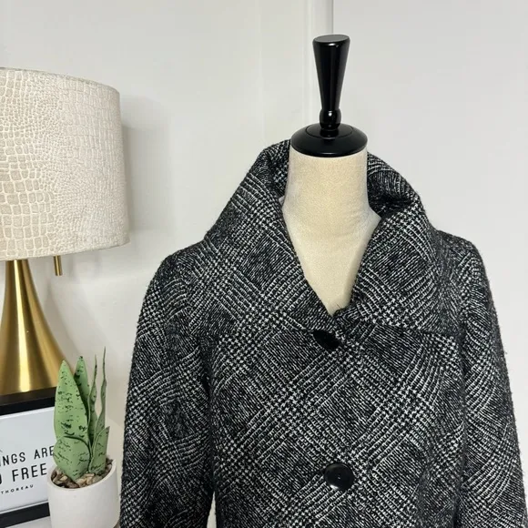 Talbots Pea Coat Black Gray Metallic Silver Tree Button Tweed Plaid Line Size 10