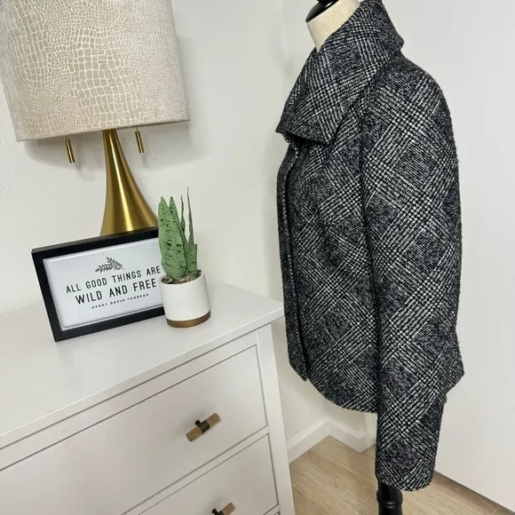 Talbots Pea Coat Black Gray Metallic Silver Tree Button Tweed Plaid Line Size 10