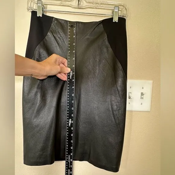 Theory women’s skirt Size‎ 00 black lambskin leather pencil style