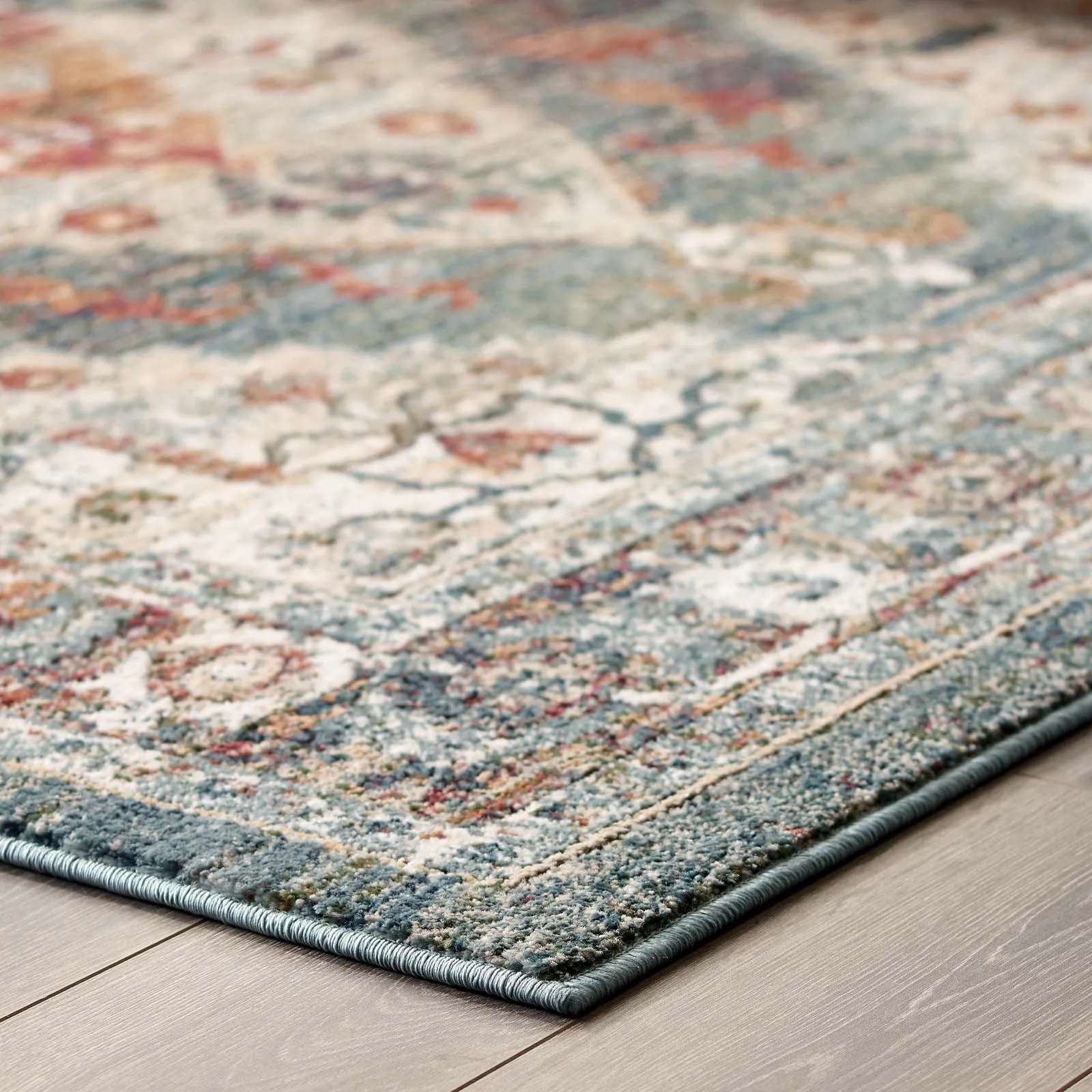 TRIBUTE CAMELLIA DISTRESSED VINTAGE FLORAL PERSIAN MEDALLION