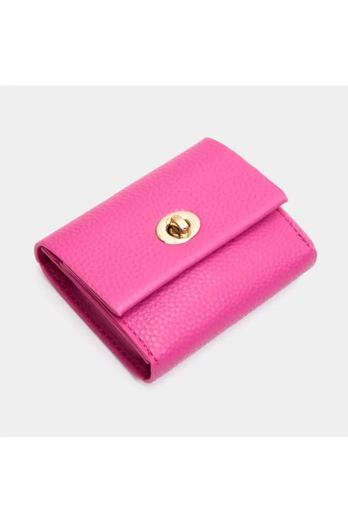 Twist lock wallet