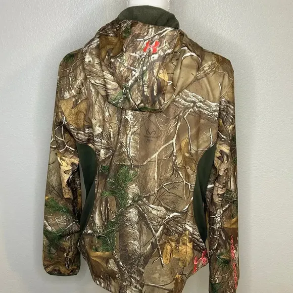 Under Armour NWT women's speed freek Hoodie Realtree Xtra scent control size L