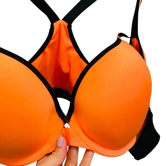 Victoria’s Secret VSX Incredible Front Close Sports Bra (34DDD)