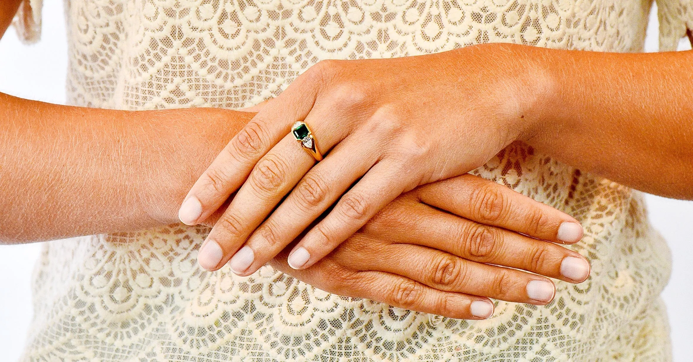 Vintage 1.90 CTW Emerald Diamond 18 Karat Gold Three Stone Ring
