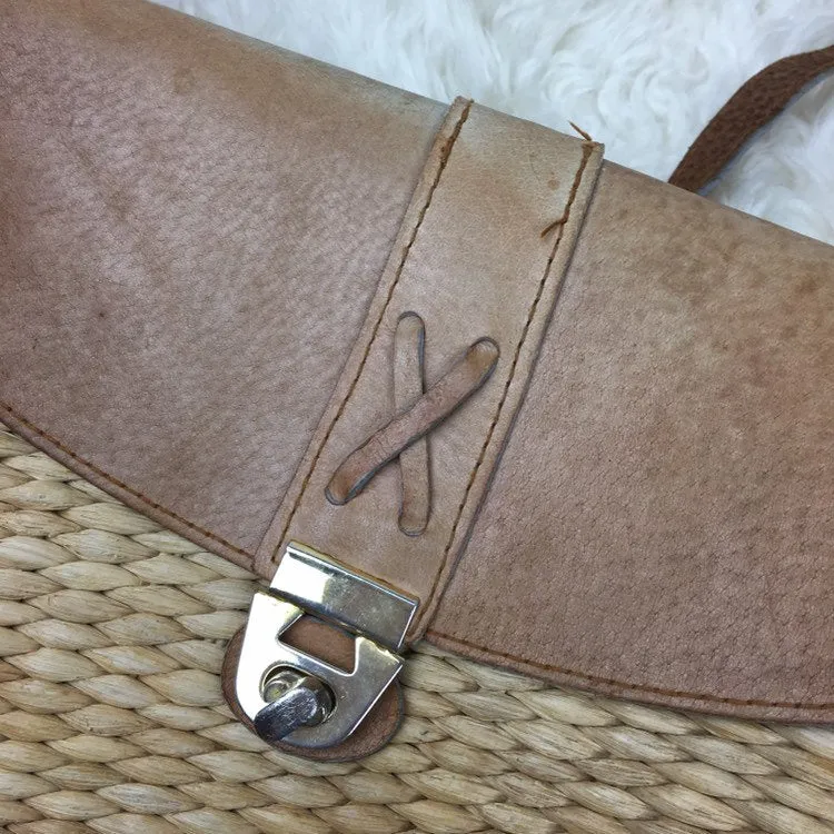 Vintage 70s MAGID woven sisal straw and leather cross body bag purse