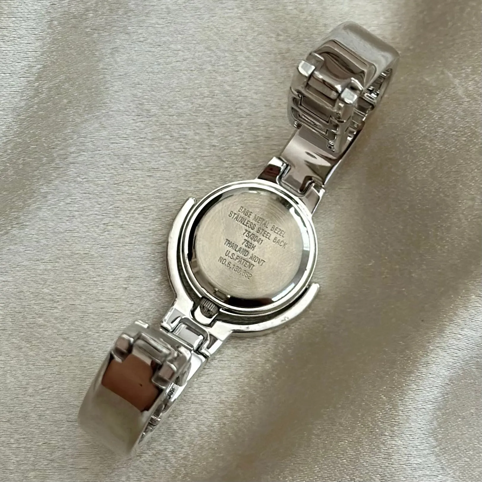 VINTAGE ARMITRON MOTHER-OF-PEARL & DIAMOND SILVER WATCH