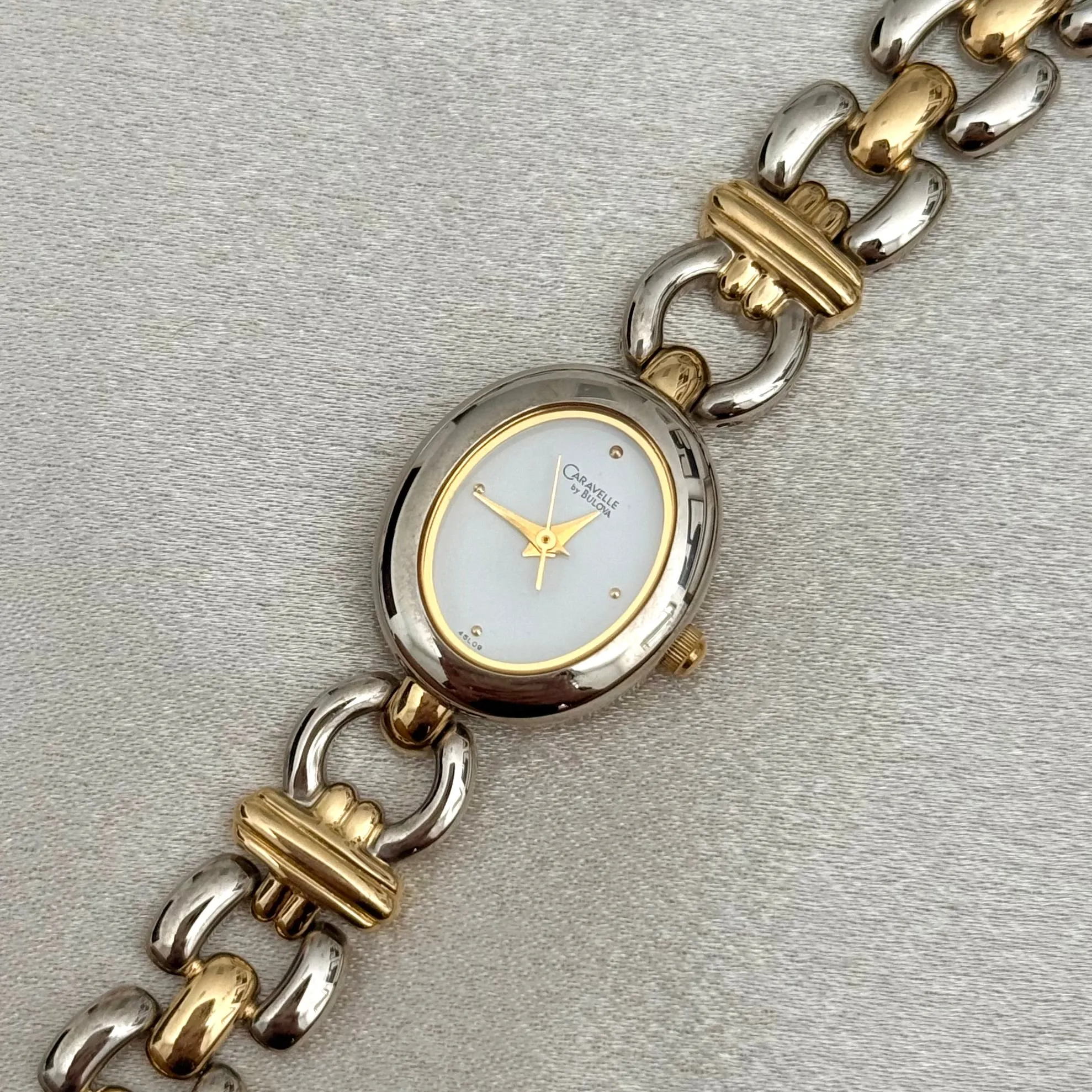 VINTAGE CARAVELLE BY BULOVA TWO-TONED WATCH