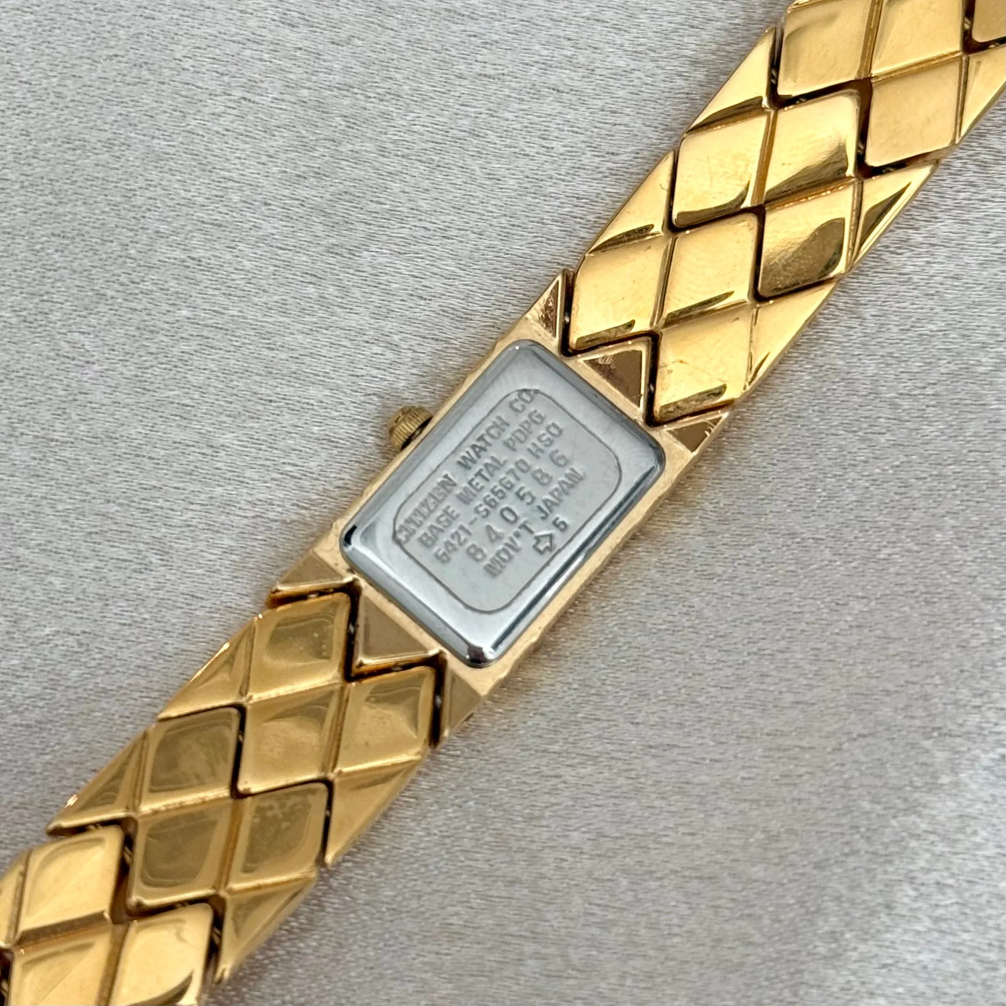VINTAGE CITIZEN DIAMOND MOTHER-OF-PEARL WATCH