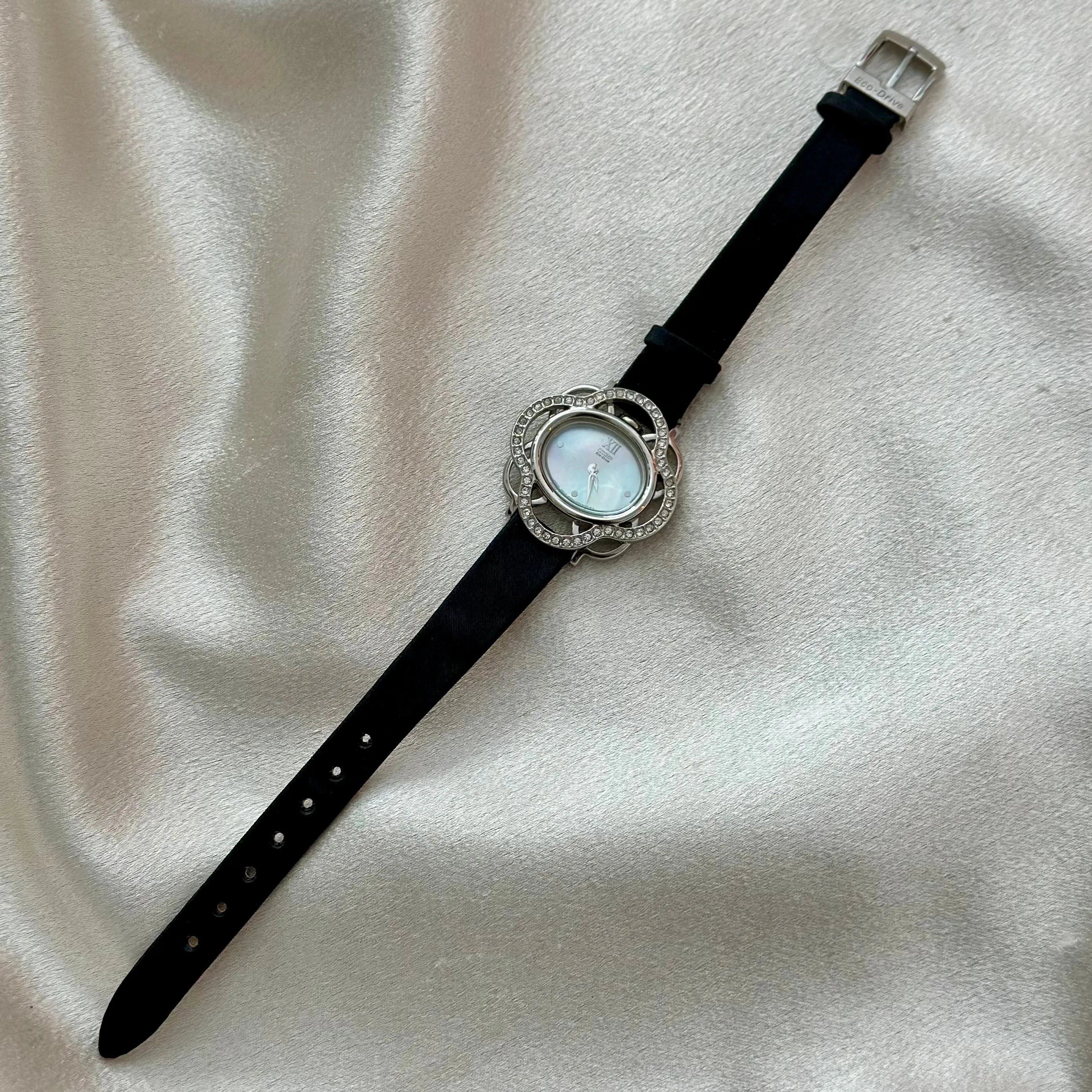 VINTAGE CITIZEN DIAMOND WATCH