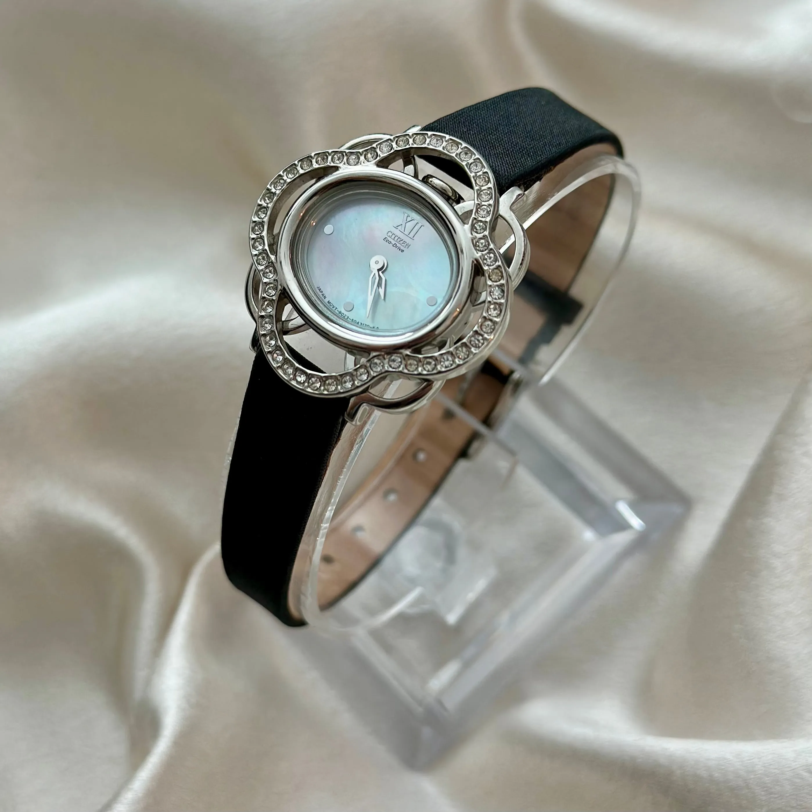 VINTAGE CITIZEN DIAMOND WATCH